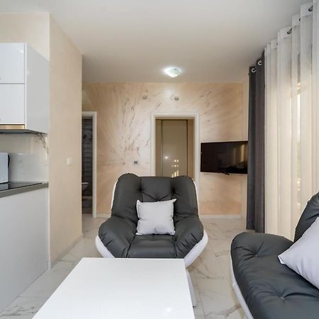 Ferienwohnung Kaom Lux Dobrá Voda Exterior foto