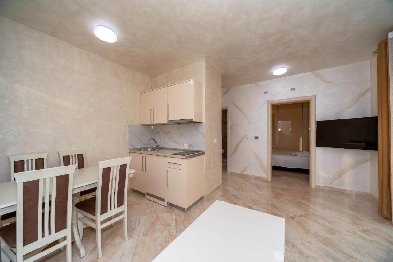 Ferienwohnung Kaom Lux Dobrá Voda Exterior foto